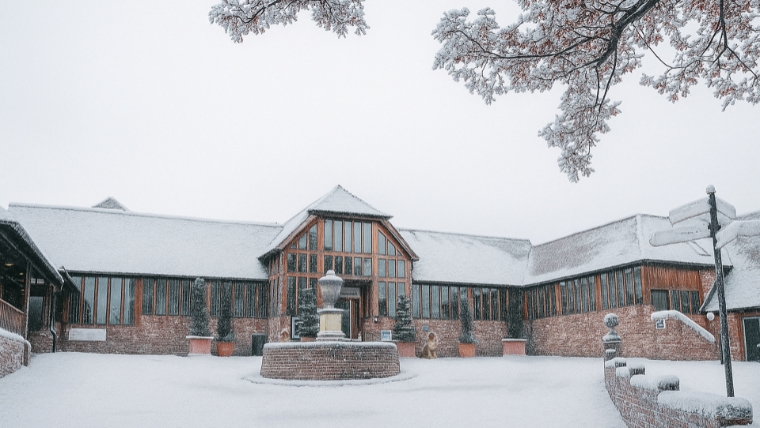 What's on This Christmas at Old Thorns